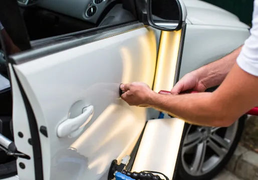 travaux de débosselage automobile à Saint-Germain-de-la-Grange près de Plaisir dans les Yvelines 78